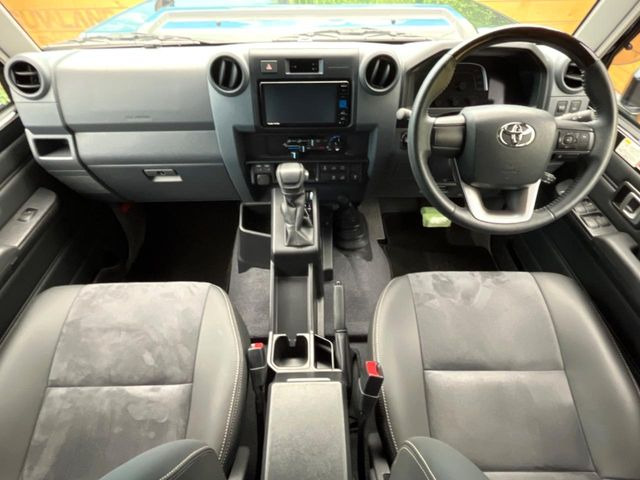 ランドクルーザー702.8 AX ディーゼル 4WD