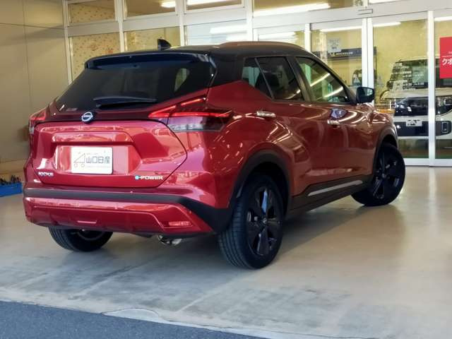 キックス1.2 X 90周年記念車 (e-POWER)