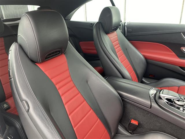 EクラスカブリオレE200 スポーツ