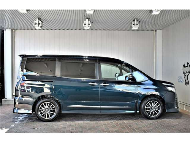 ヴォクシー2.0 ZS 煌