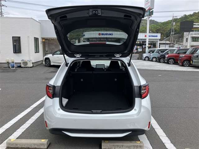 カローラツーリング1.8 ハイブリッド G