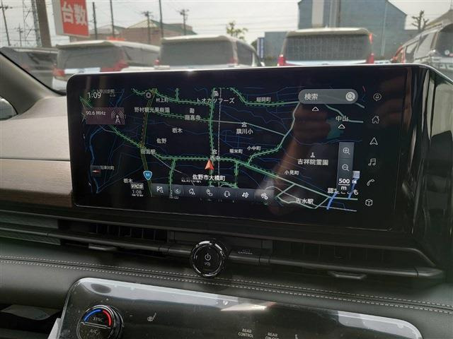 セレナ1.4 e-POWER ハイウェイスターV