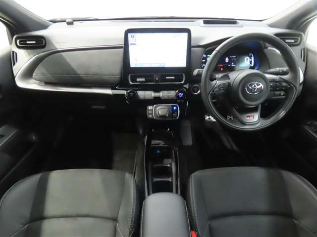 アクア1.5 GRスポーツ