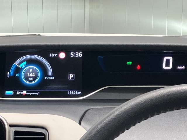 セレナ1.2 e-POWER ハイウェイスターV