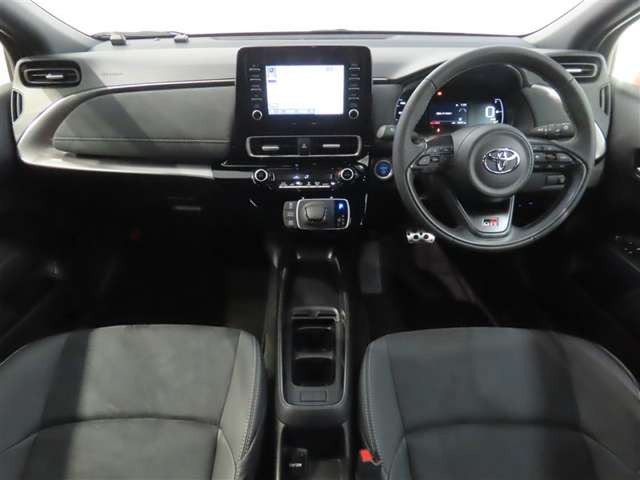 アクア1.5 GRスポーツ