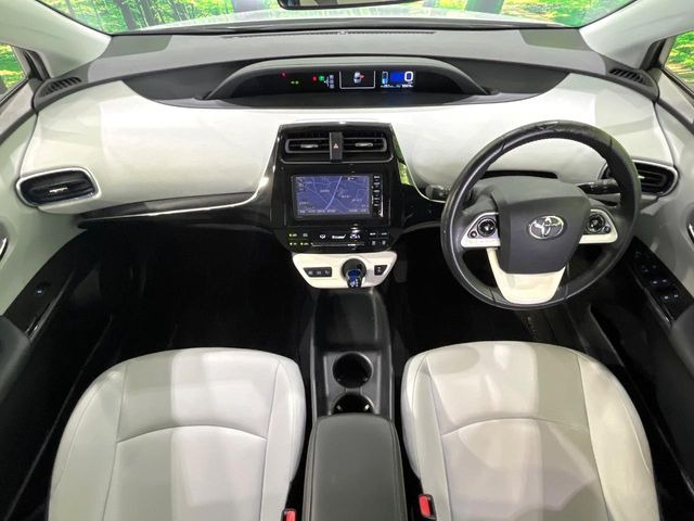 プリウス1.8 S ツーリングセレクション