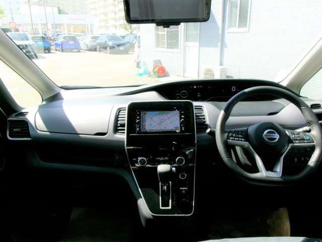 セレナ2.0 ハイウェイスターV