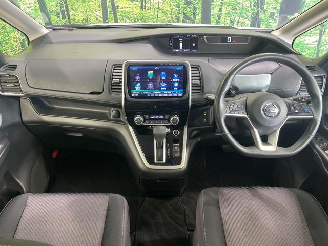 セレナ2.0 ハイウェイスター プロパイロット エディション