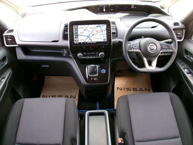 セレナ1.2 e-POWER XV