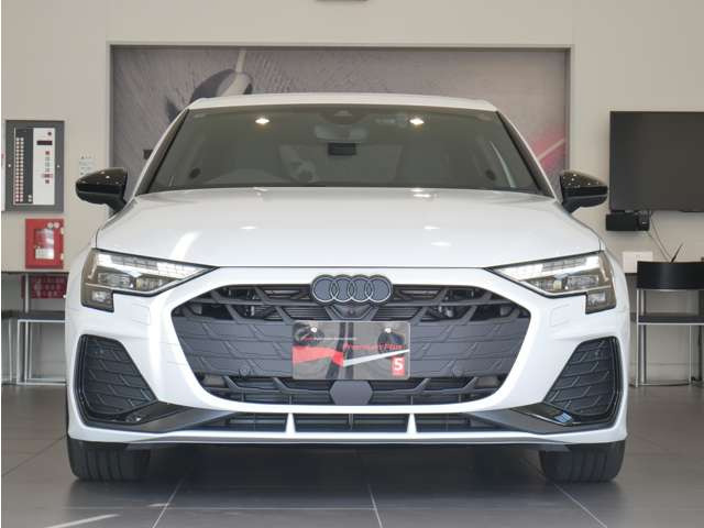 A3セダン30 TFSI Sライン