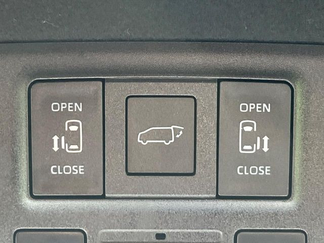 ヴォクシー1.8 ハイブリッド S-Z