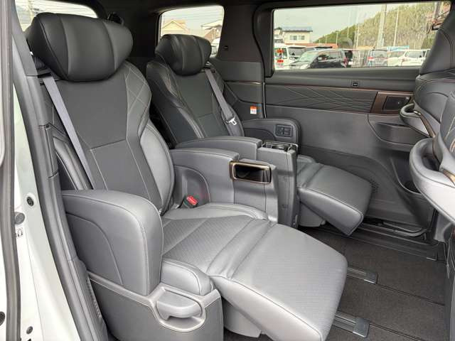 ヴェルファイア2.4 Z プレミア 4WD