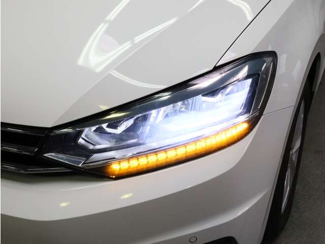 ゴルフトゥーランTSI コンフォートライン テック エディション