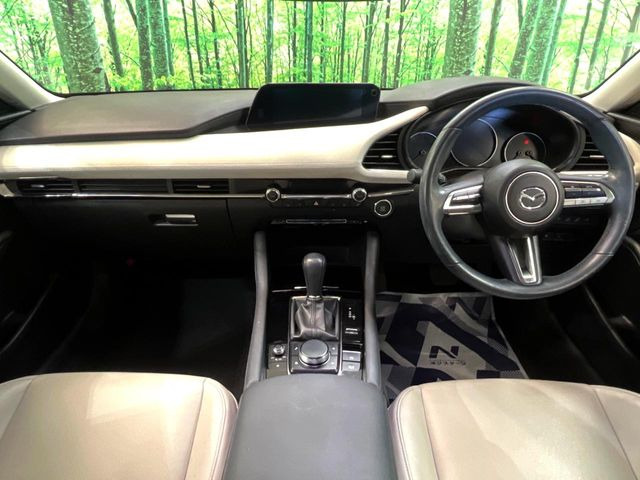 MAZDA3セダン2.0 20S Lパッケージ