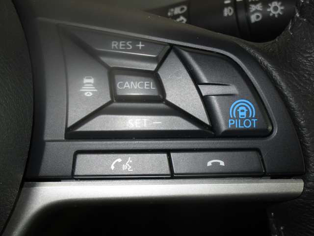 セレナ1.2 e-POWER ハイウェイスターV