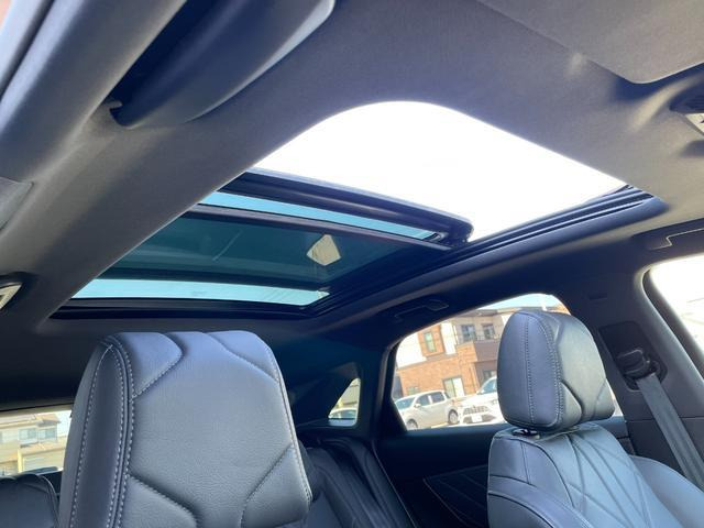 DS7クロスバックリヴォリ ブルーHDi ディーゼル