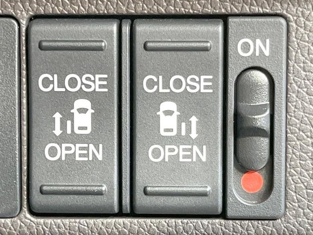 フリードハイブリッド