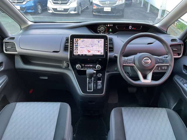 セレナ2.0 ハイウェイスターV