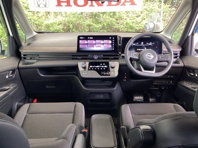 セレナ1.4 e-POWER ハイウェイスターV