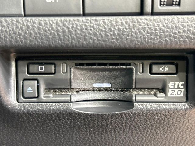 【ETC】高速道路の料金所をストレスなく通過!話題のスポットやサービスエリアに多い「スマートIC」利用時は必須のアイテムです。当店でセットアップを実施、ご納車当日からすぐにご利用いただけます!