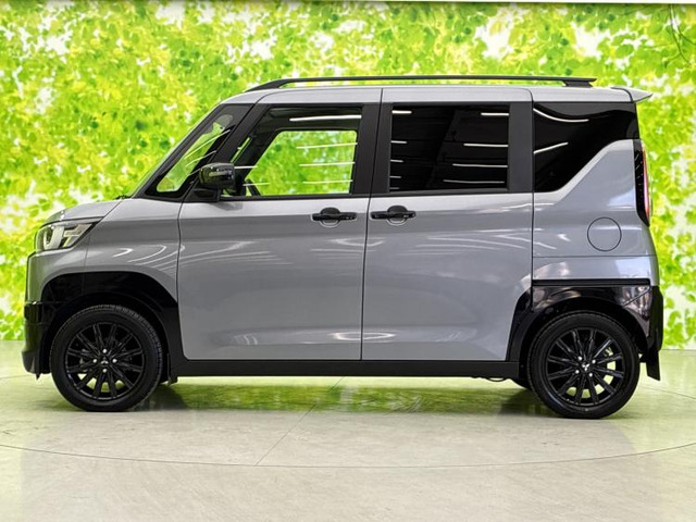 デリカミニT プレミアム 4WD