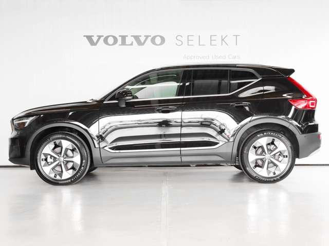 XC40ウルトラ B4 AWD 4WD