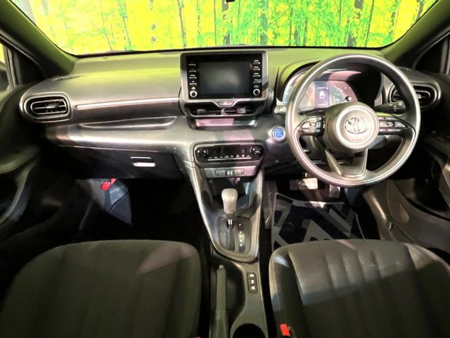 ヤリス1.5 ハイブリッド X