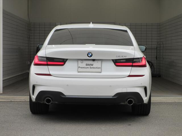 3シリーズセダン320i Mスポーツ