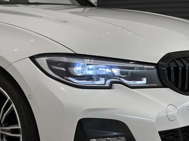 3シリーズセダン320i Mスポーツ