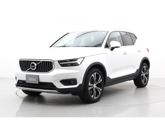 XC40B4 AWD インスクリプション 4WD