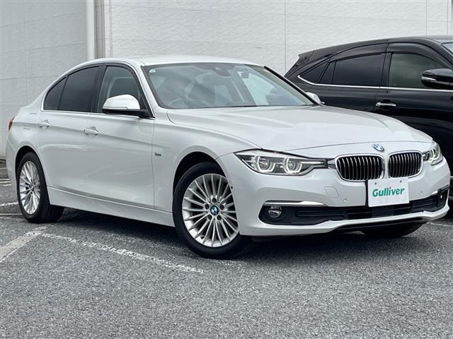 3シリーズセダン320i ラグジュアリー