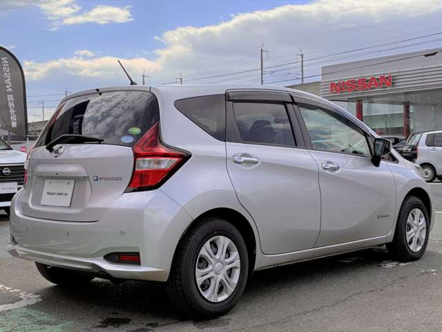 ノート1.2 e-POWER X FOUR 4WD