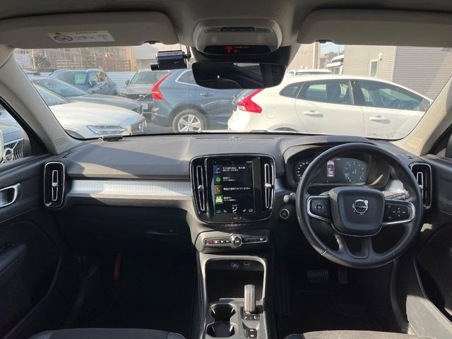 XC40T4 モメンタム