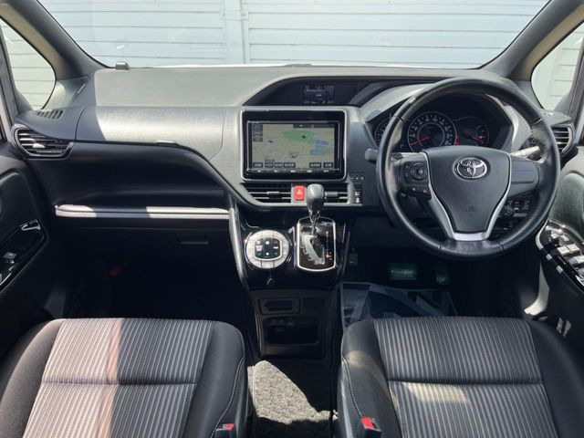 ヴォクシー2.0 ZS