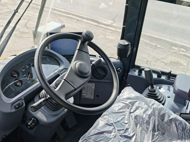 コマツホイールローダー