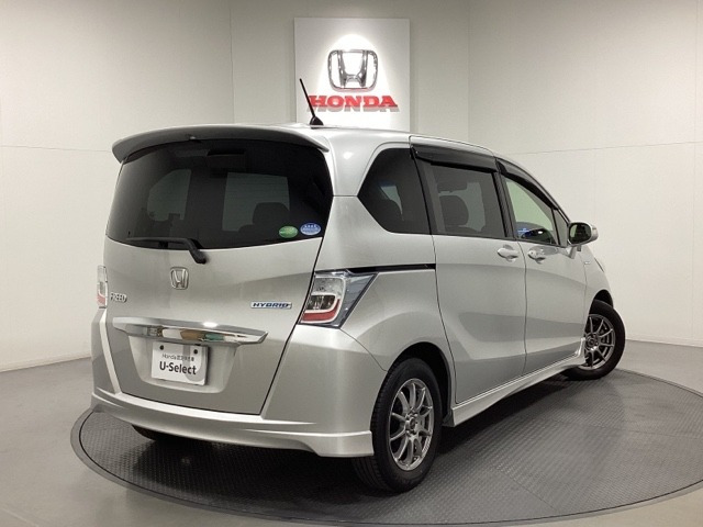 フリードハイブリッド1.5 ジャストセレクション+