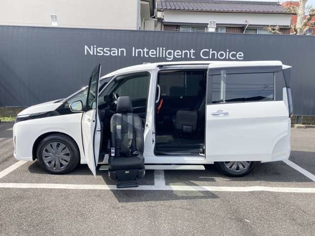 セレナ2.0 XV 送迎タイプ