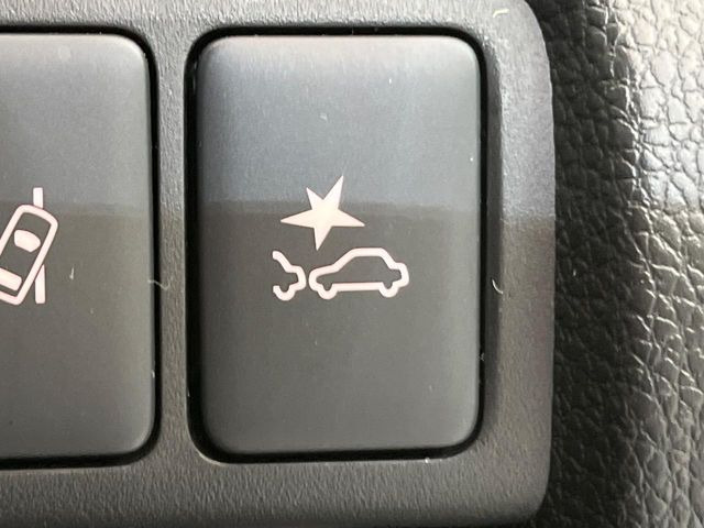 エクリプスクロスPHEV 2.4 ブラック エディション 4WD