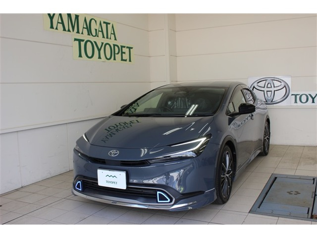 プリウス2.0 G E-Four 4WD