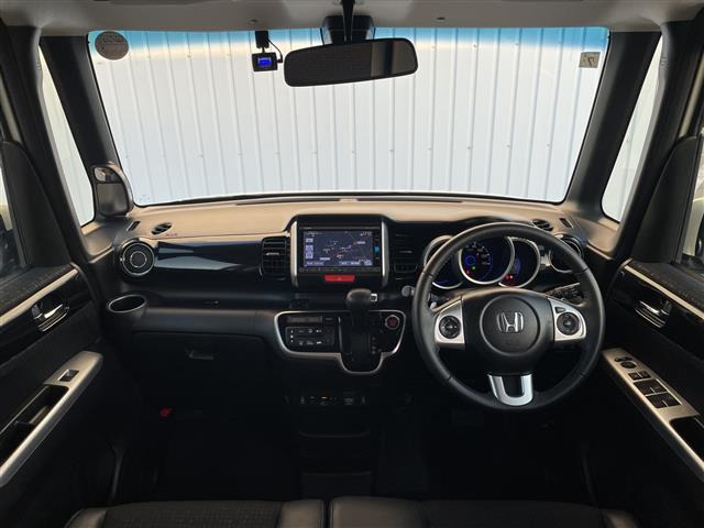 N-BOXカスタムG ターボ SSパッケージ ブラックスタイル