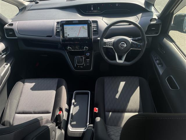 セレナ1.2 e-POWER ハイウェイスターV