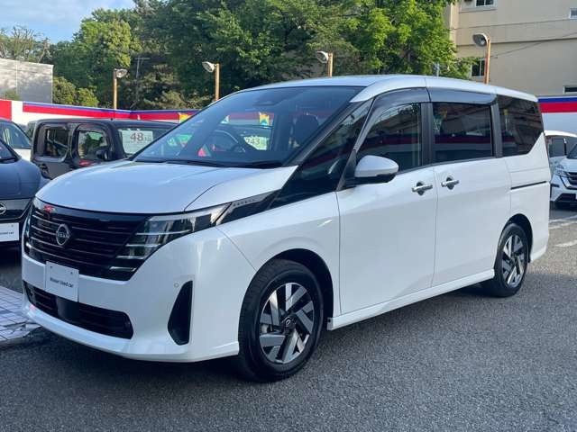 セレナ1.4 e-POWER XV