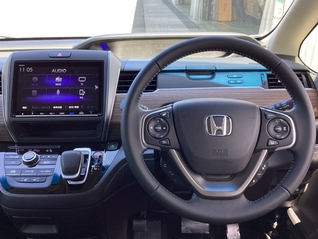 フリード1.5 ハイブリッド クロスター