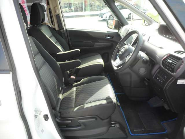 セレナ1.2 e-POWER ハイウェイスターV