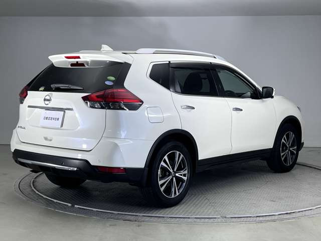 エクストレイル2.0 20Xi