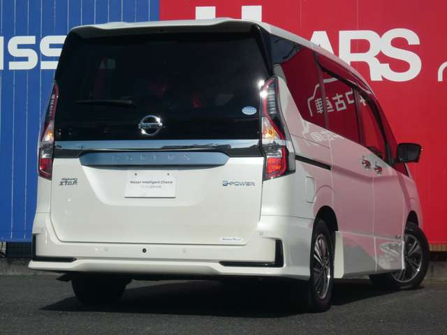 セレナ1.2 e-POWER ハイウェイスターV