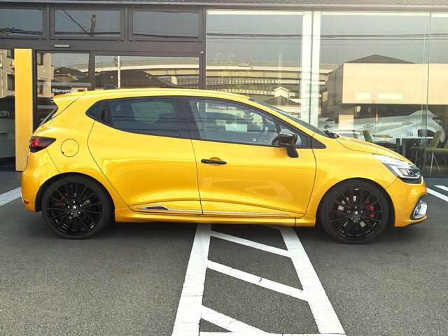 ルーテシアスポール トロフィー