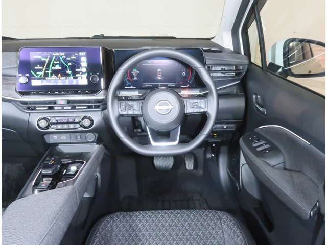 ノートオーラ1.2 G FOUR 4WD