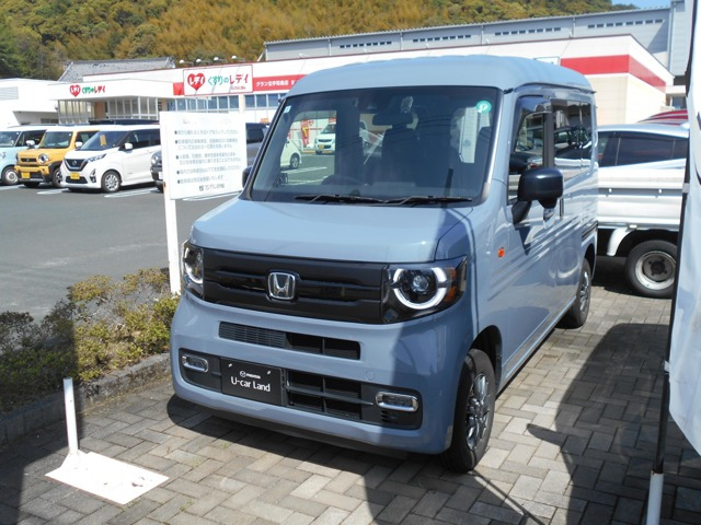 N-VANファン スタイル+ ネイチャー 4WD