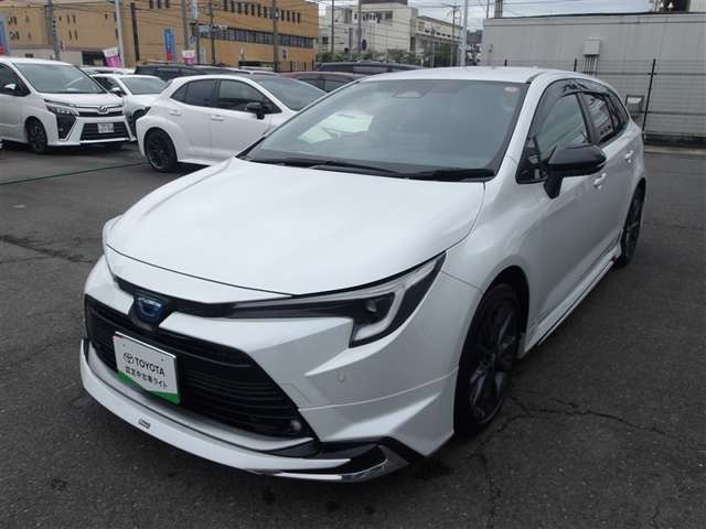 カローラツーリング1.8 ハイブリッド W×B